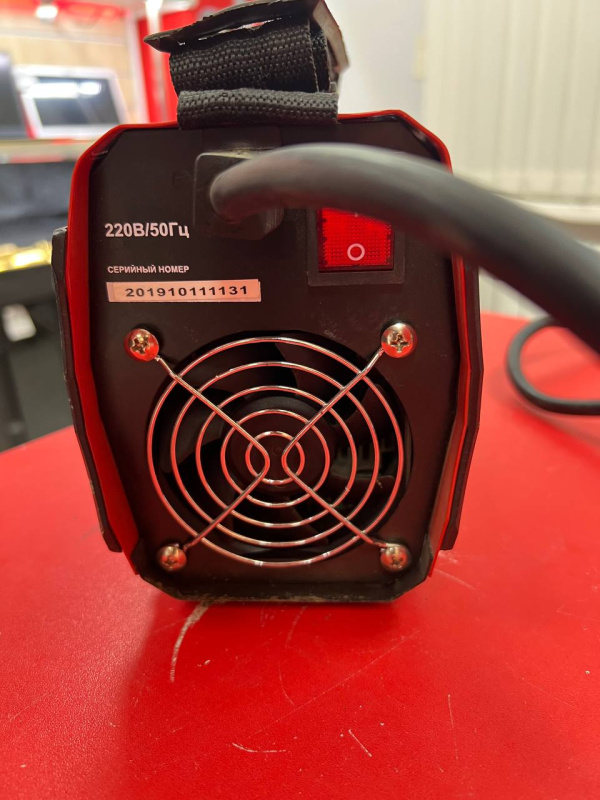 Инвертор TIG Workmaster САИ 225