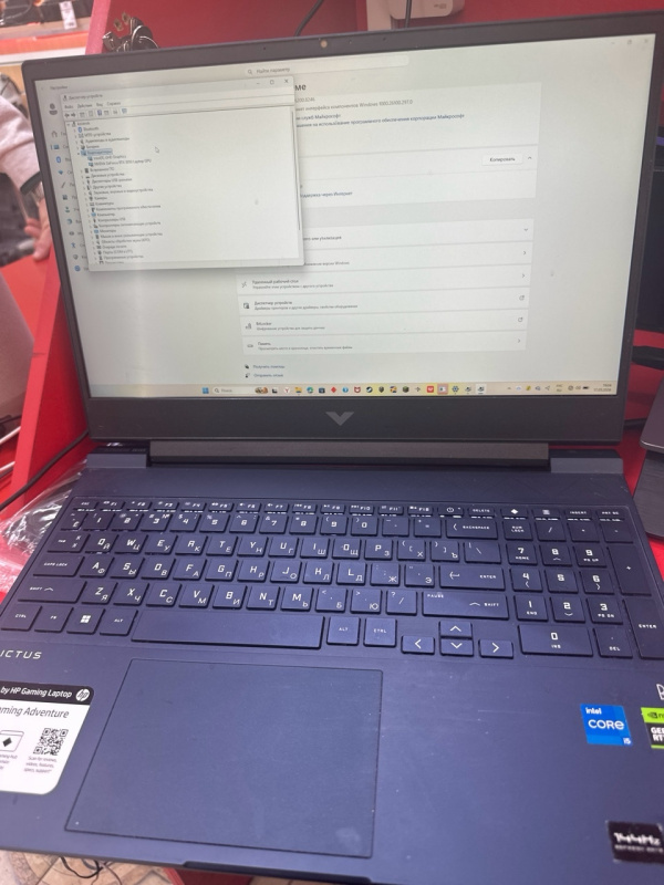 Ноутбук HP victus mt7921